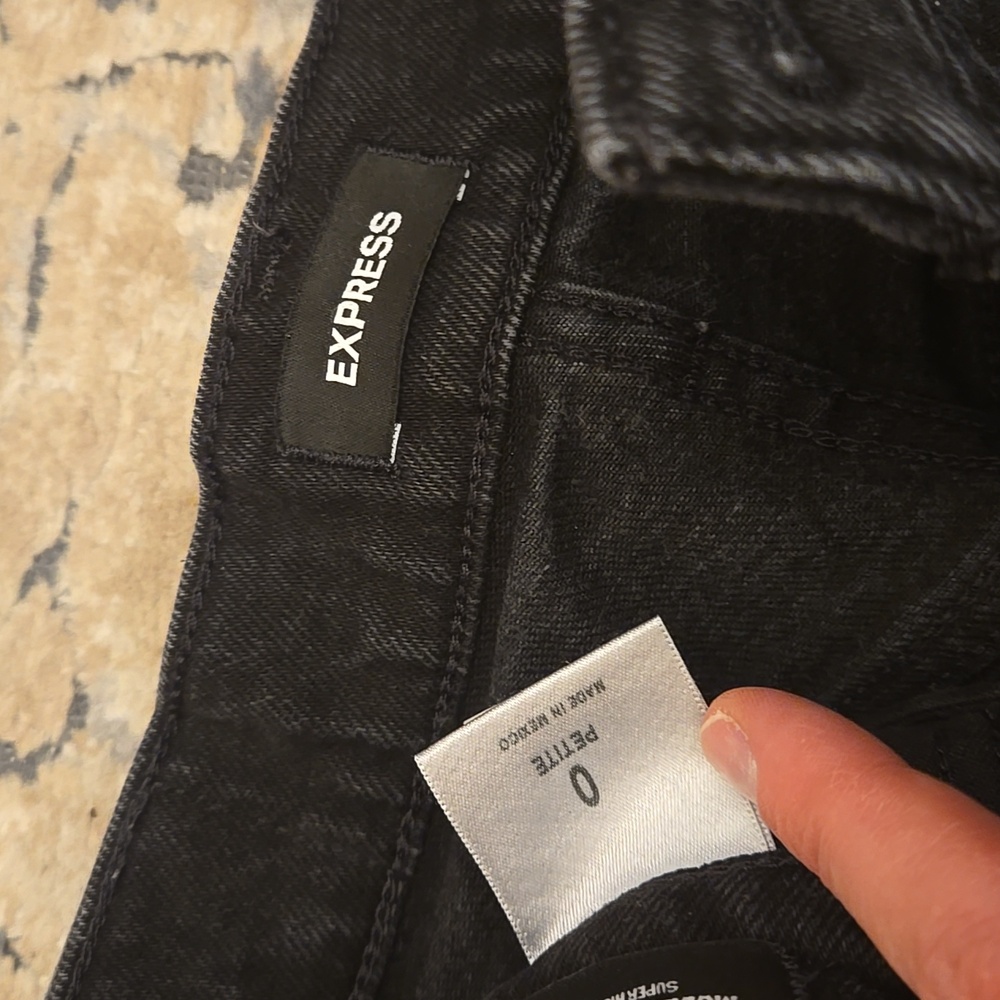 Express Black Jeans size 0 petite - Picture 2 of 6